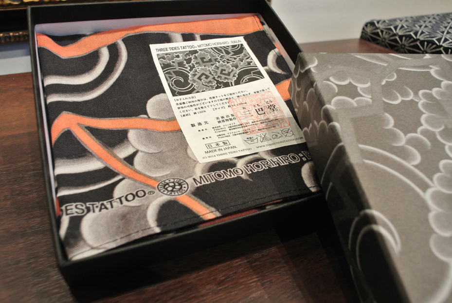 ドゥドゥ様　３枚 新商品 MITOMODO – RAIUN HANDKERCHIEF 発売 – 三巴彫 | スリータイズ